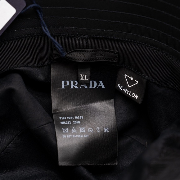 size XL Prada Re-Nylon Bucket Hat Black with Pouch Pocket - Picture 6 of 6